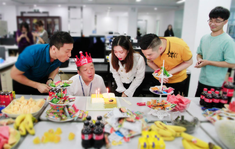賽為8月員工生日會，奮斗不止，創(chuàng)新不止！