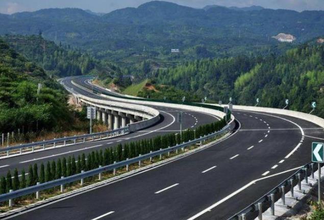 高速公路安全管理體系如何建立？