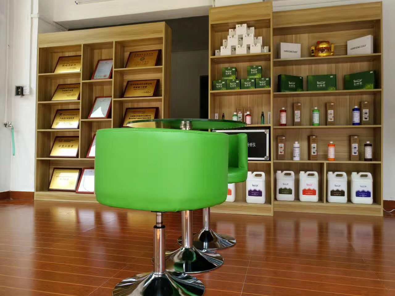 熱烈祝賀創(chuàng)綠家空氣治理潮安服務(wù)中心新落成！