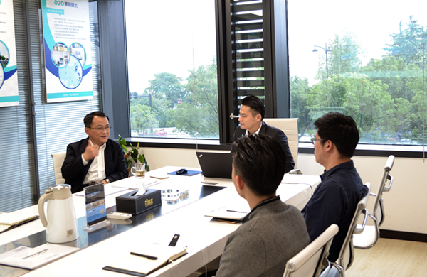 熱烈歡迎中科院賀軍輝教授蒞臨創(chuàng)綠家指導(dǎo)！