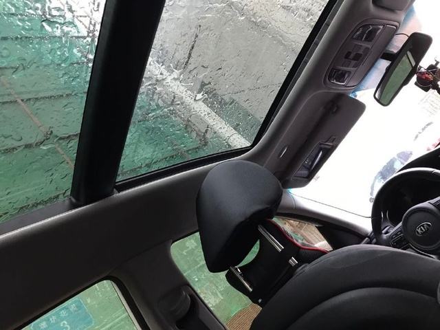 一輛汽車怎么能不受潮呢？