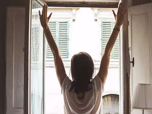 通風(fēng)半年甲醛仍超標(biāo)？甲醛治理要注意