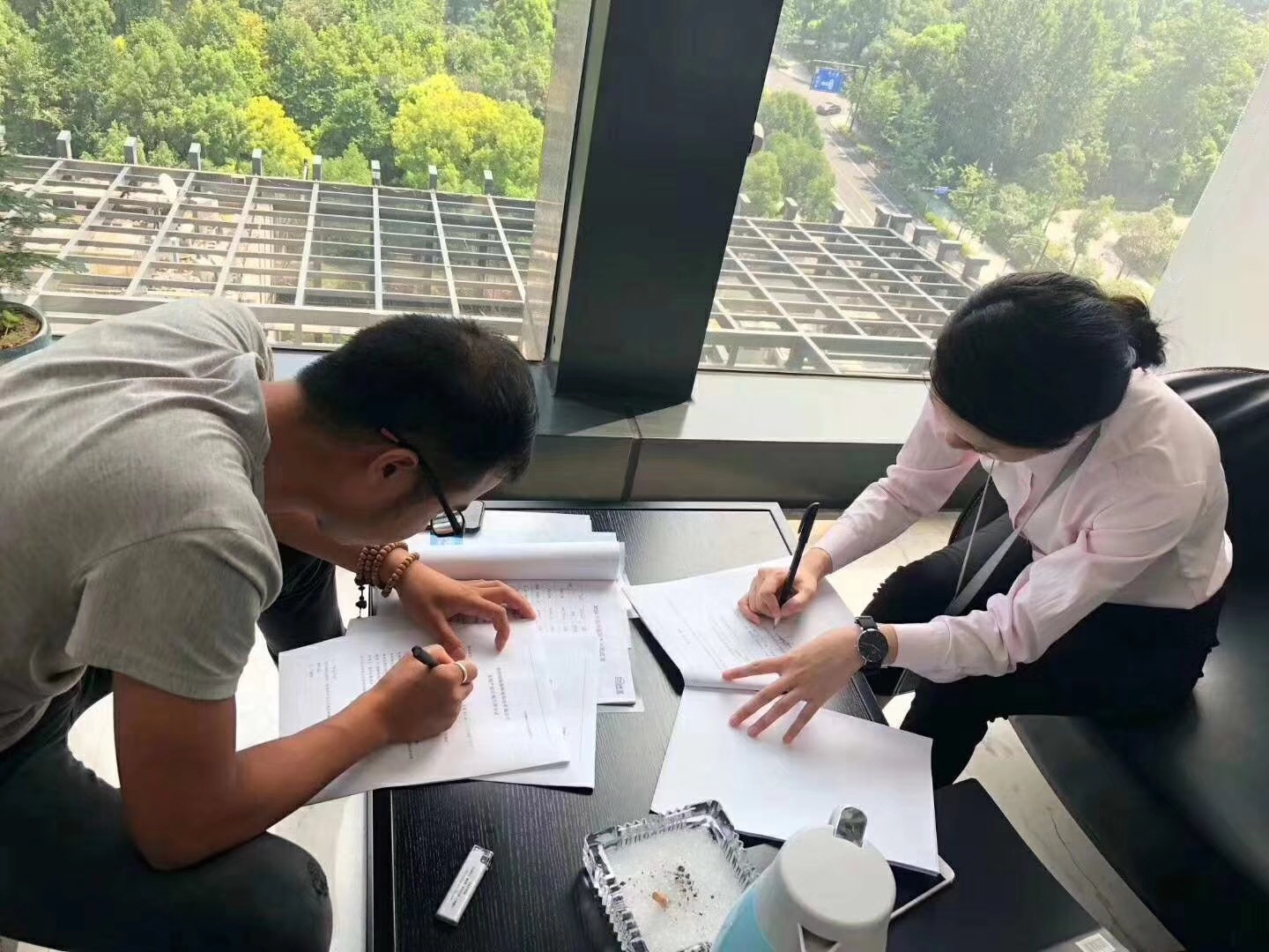 熱烈祝賀楊總簽約創(chuàng)綠家黔東南苗族侗族自治州縣級代理！