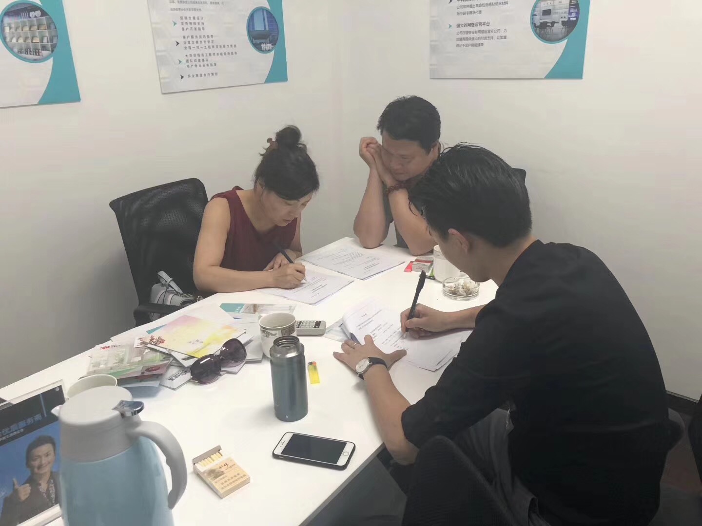 熱烈祝賀趙總團(tuán)隊簽約創(chuàng)綠家上海市區(qū)級代理！