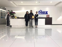 熱烈祝賀斯總夫婦簽約創(chuàng)綠家上海市區(qū)級(jí)代理！