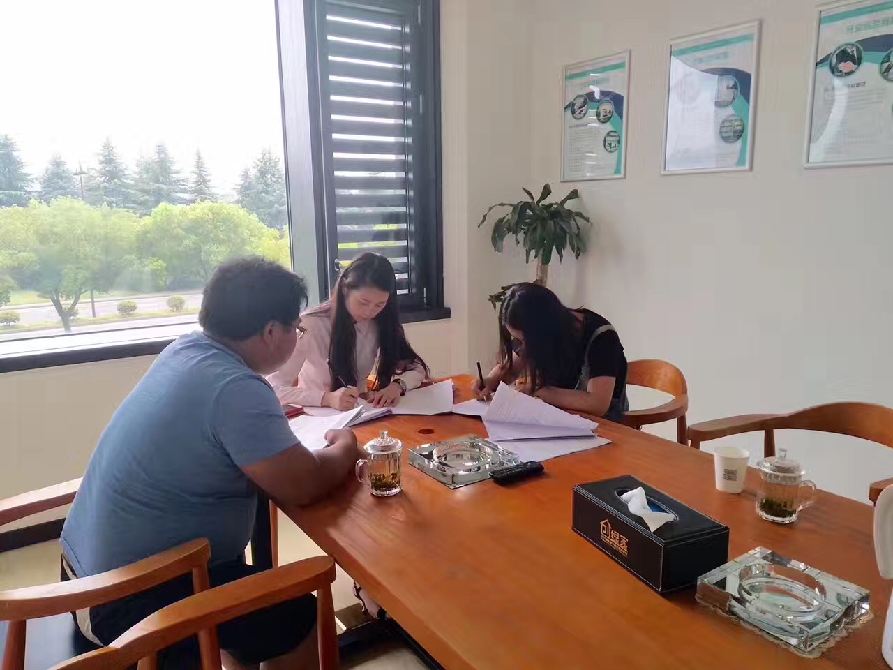 熱烈祝賀湘西鳳凰田總簽約創(chuàng)綠家！